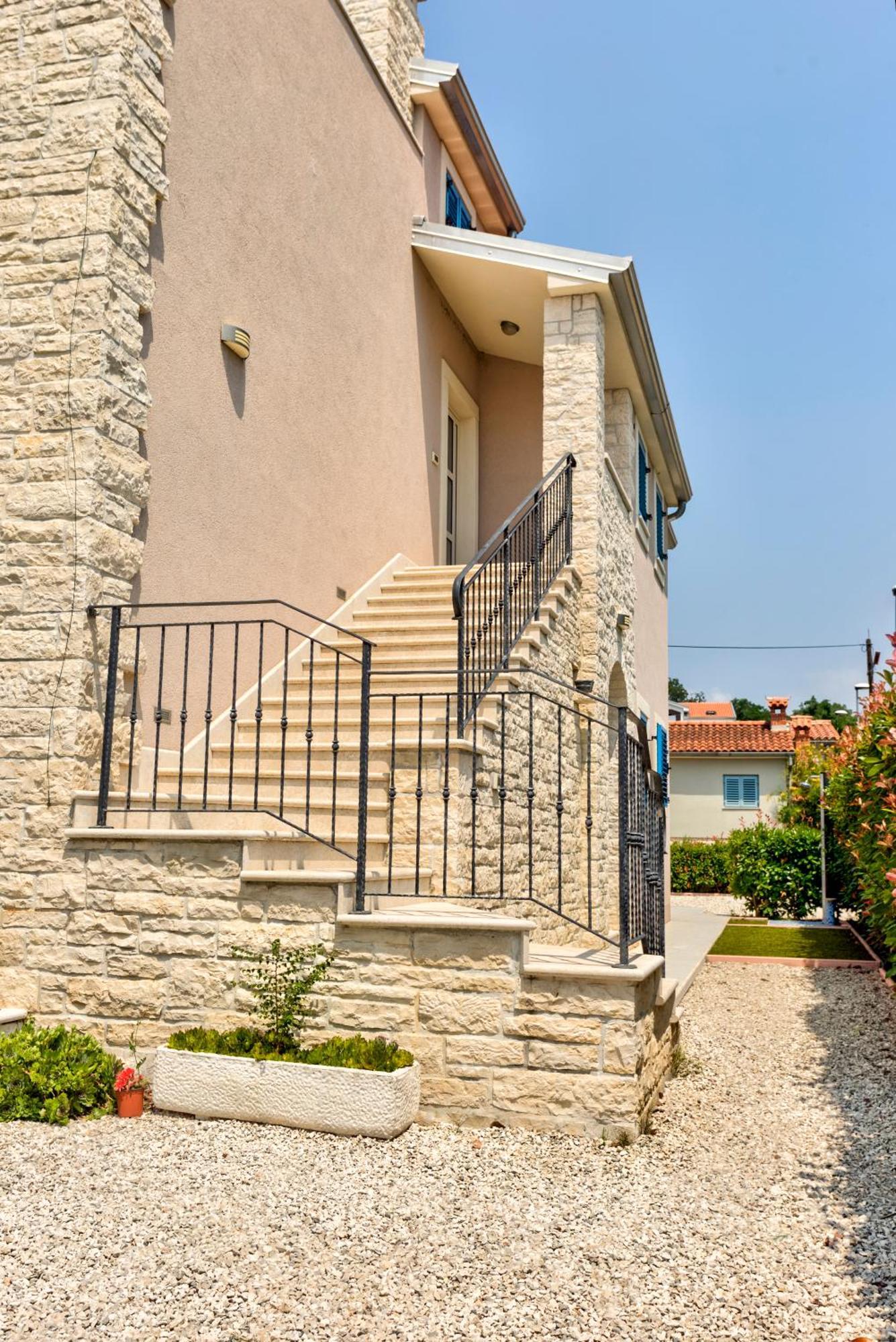Apartment In Villa Moletto Seaside & Relax - 4 Guests Lovrečica Exterior foto